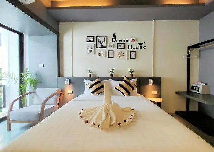 Silom Hotel