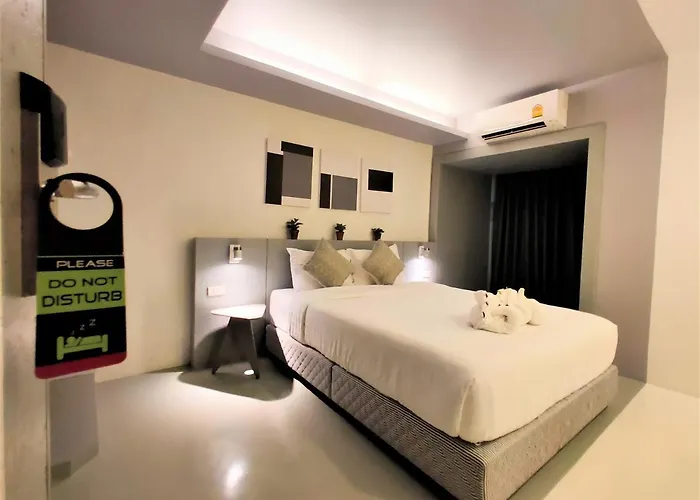 Silom Hotel