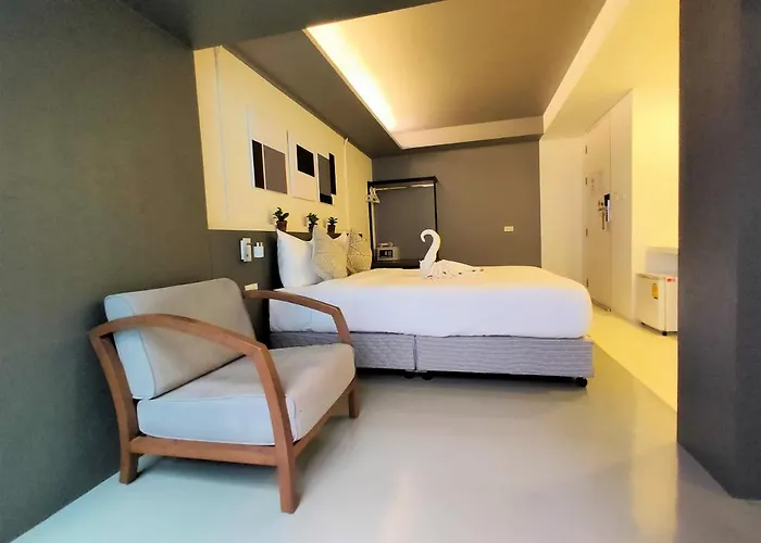 Silom Hotel
